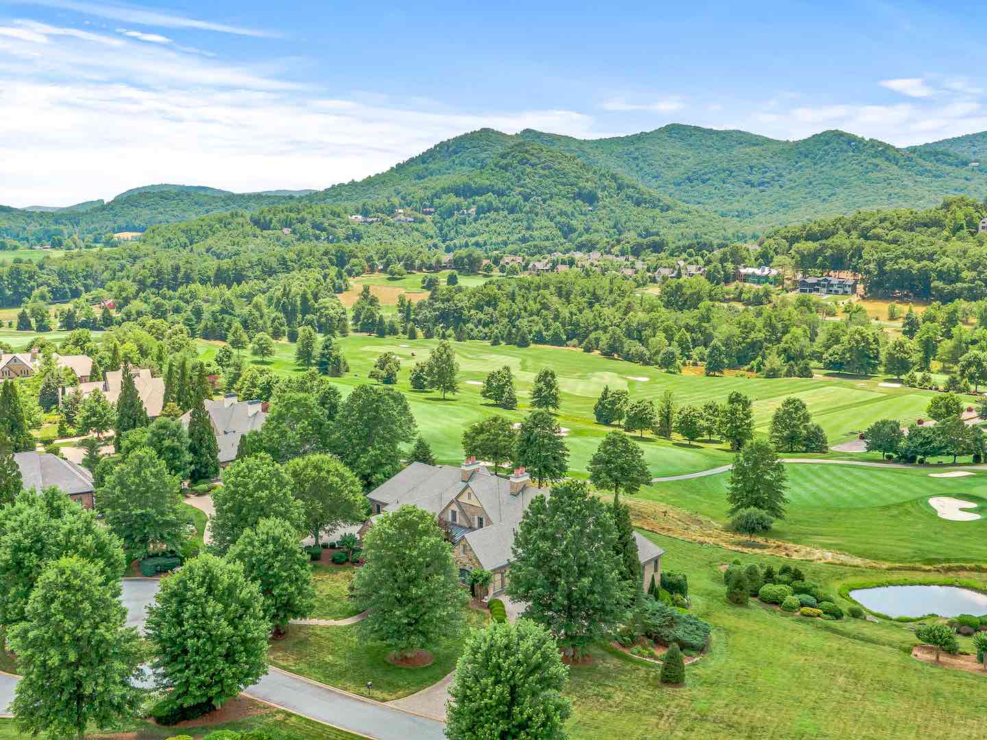 Building Luxury Homes in Western North Carolina A Guide